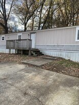 502 Kayla St in Oak Grove, KY - Building Photo