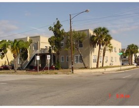 Westshore Gardens in Tampa, FL - Building Photo - Building Photo