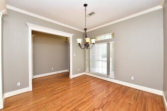5830 Hornwood Dr in Houston, TX - Building Photo - Building Photo