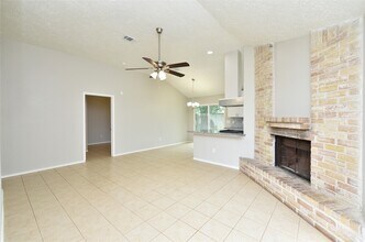 1814 Brickarbor Dr in Katy, TX - Foto de edificio - Building Photo