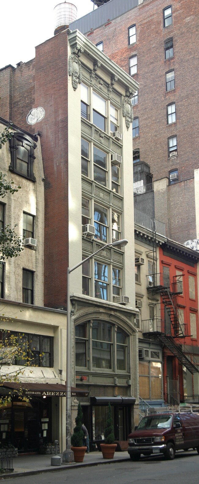 Cooperative in New York, NY - Foto de edificio - Building Photo