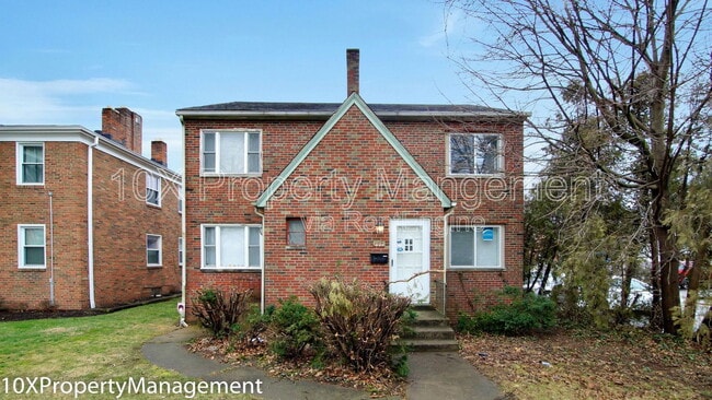 2911 Sullivant Ave in Columbus, OH - Building Photo - Building Photo
