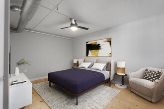 Dan River Falls in Danville, VA - Foto de edificio - Building Photo