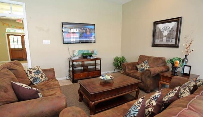 property at 1400 S Frazier St