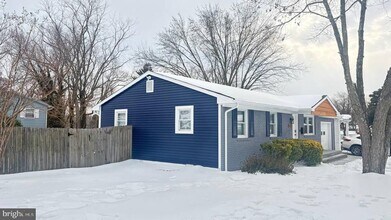 13223 Hawthorn Ln in Woodbridge, VA - Building Photo - Building Photo