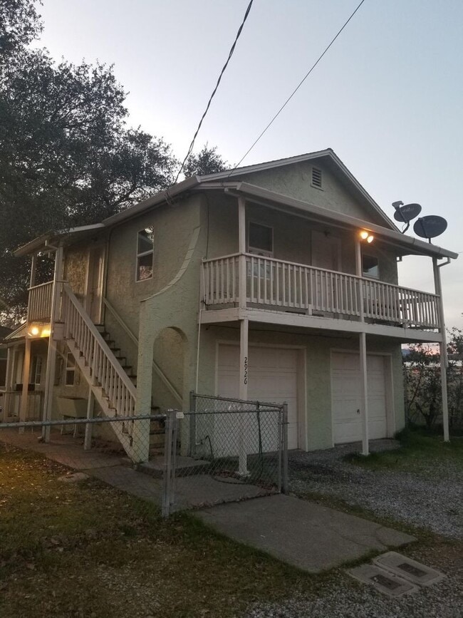 2926-2928 Favretto Ave