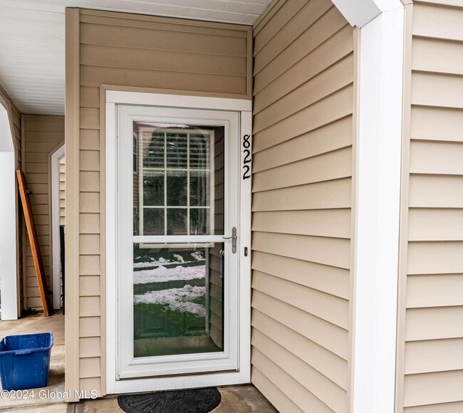 822 Hampton Pl Blvd in Troy, NY - Building Photo - Building Photo