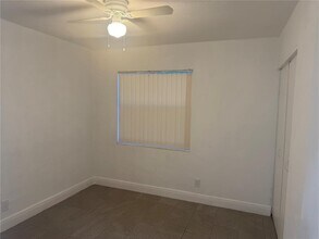 6430 SW 15th St in Pompano Beach, FL - Building Photo - Building Photo