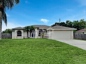 3029 SE Wake Rd in Port St. Lucie, FL - Building Photo