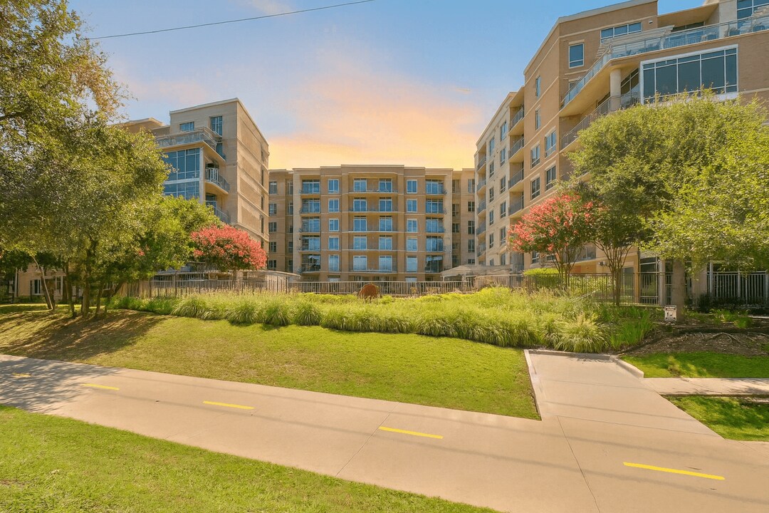 The Katy in Dallas, TX - Building Photo