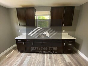 425 Brooklyn Ave in Dayton, OH - Building Photo - Building Photo