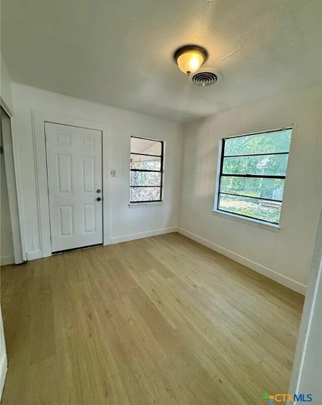 1101 Hall Ave in Killeen, TX - Foto de edificio - Building Photo