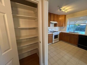 5521 Michigan Blvd in Concord, CA - Building Photo - Building Photo