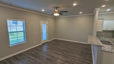 2649 S Kilimanjaro Way in Rogers, AR - Building Photo - Building Photo