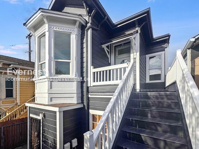 property at 905 Pine St