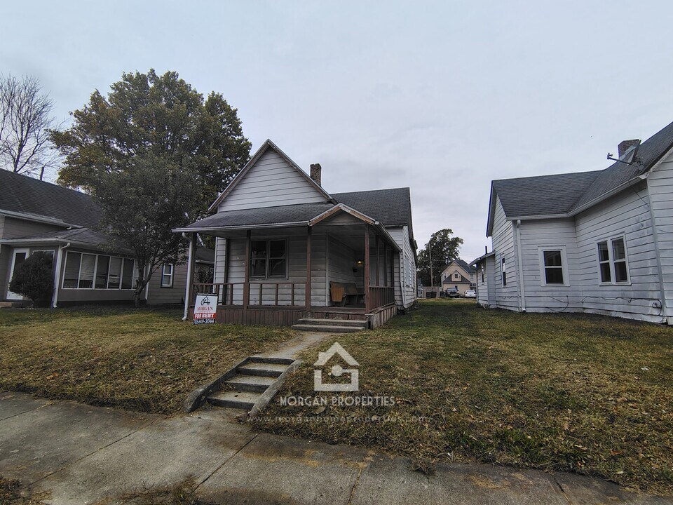 2201 Central Ave in Anderson, IN - Building Photo