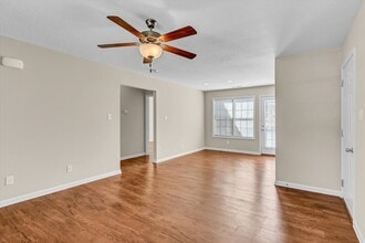 519 S Old Sevierville Pike in Seymour, TN - Building Photo - Building Photo