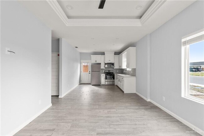 11018 N 33rd Ln in McAllen, TX - Foto de edificio - Building Photo