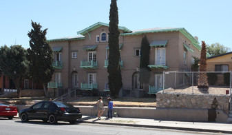 216-218 W Rio Grande Ave Apartments