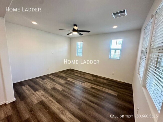 1714 E Hampton Ln in Gilbert, AZ - Building Photo - Building Photo