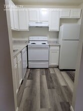 128 Fox Hill Ln in Elyria, OH - Building Photo - Building Photo