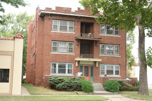 707 N Broadway St Apartments