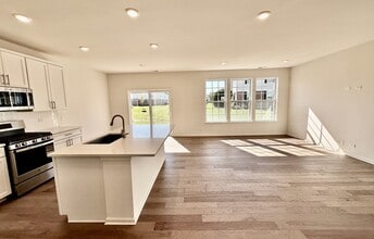 1320 Draper Rd in McHenry, IL - Building Photo - Building Photo