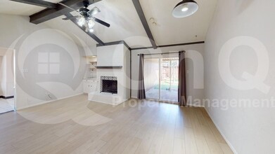 69 Lakewood Dr in Hickory Creek, TX - Building Photo - Building Photo