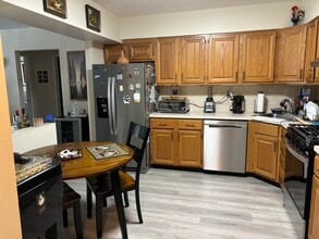 40 W 13th St in Bayonne, NJ - Building Photo - Building Photo