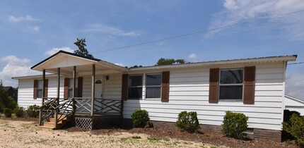 3644 Hunter Hill Rd in Rocky Mount, NC - Building Photo - Building Photo