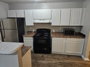 4705 Old Raleigh Millington Rd in Memphis, TN - Foto de edificio - Building Photo