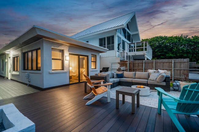 2330 N Ocean Blvd in Boca Raton, FL - Building Photo - Building Photo