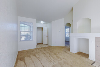 Tiburon Apartments in Englewood, CO - Building Photo - Interior Photo