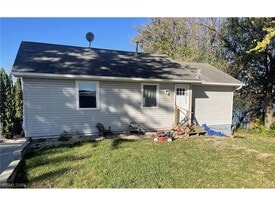 28662 W Lake Dr in Madison Lake, MN - Building Photo