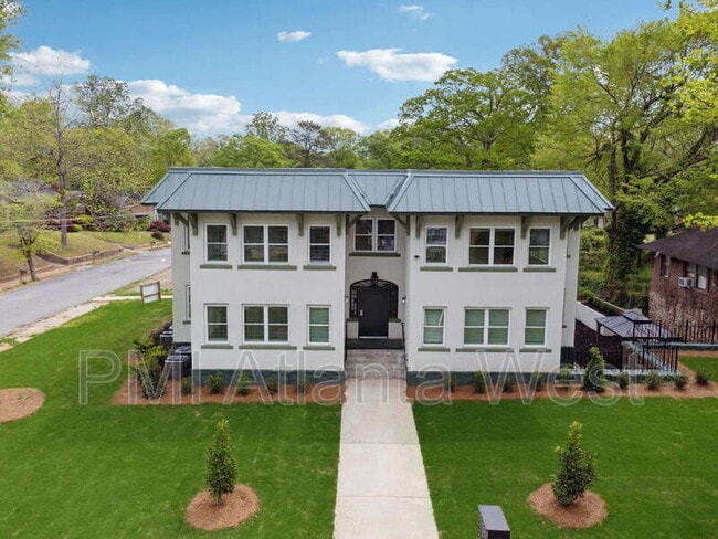 property at 750 Cascade Pl SW