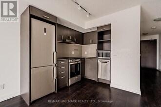 219 Dundas St E in Toronto, ON - Building Photo - Building Photo