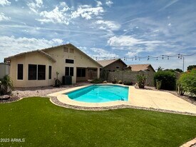 20966 N 84th Ln in Peoria, AZ - Building Photo