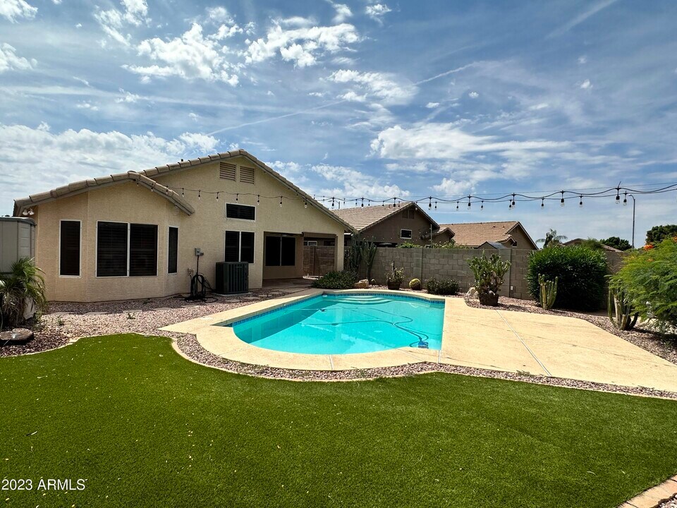 20966 N 84th Ln in Peoria, AZ - Building Photo