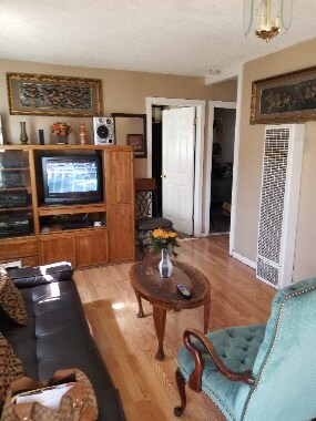 18717 1/2 Corby Ave in Artesia, CA - Building Photo