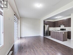 10 Truffle Ct in Brampton, ON - Building Photo - Building Photo
