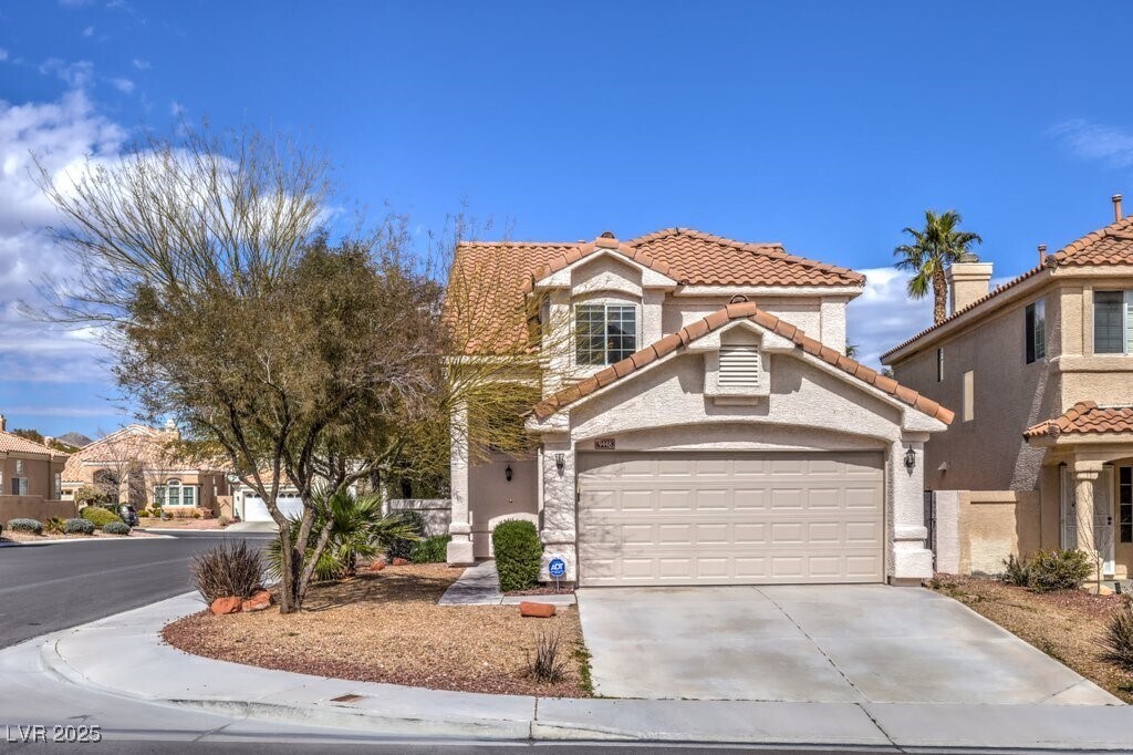 9448 Hershey Ln in Las Vegas, NV - Building Photo