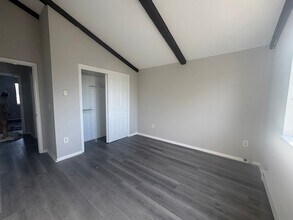70 Weber St, Unit APT 3C in Bridgeport, CT - Building Photo - Building Photo