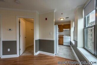 1126 Boylston St, Unit 606 in Boston, MA - Building Photo - Building Photo