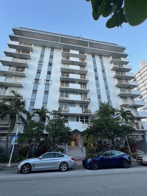 245 18th St in Miami Beach, FL - Building Photo