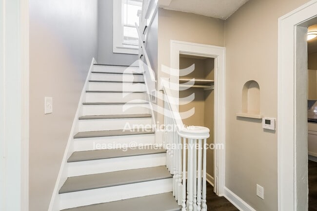 644 E 34th St in Indianapolis, IN - Foto de edificio - Building Photo