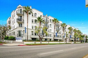 Burton in Los Angeles, CA - Building Photo