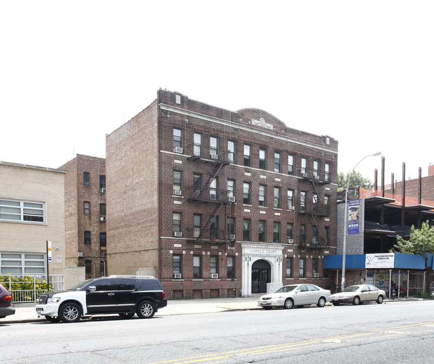 Harold Court in Brooklyn, NY - Foto de edificio