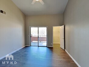 7705 Constanso Ave in Las Vegas, NV - Foto de edificio - Building Photo