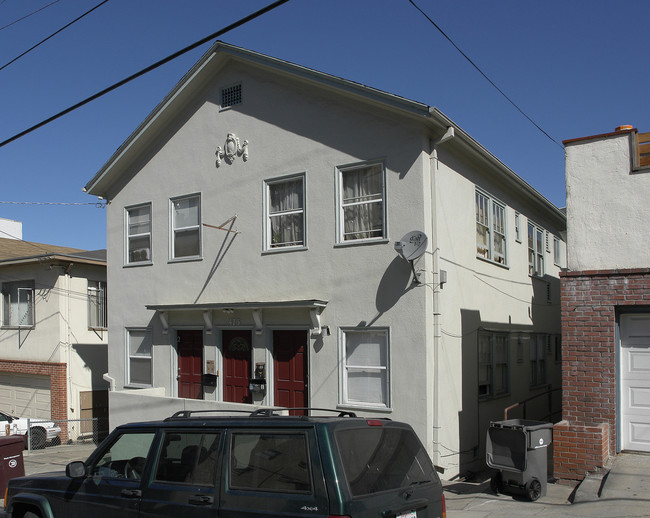 473 Stow Ave in Oakland, CA - Building Photo - Building Photo