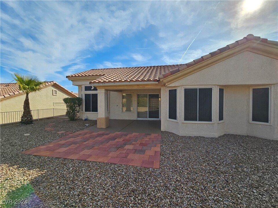 2705 Hope Forest Dr in Las Vegas, NV - Building Photo